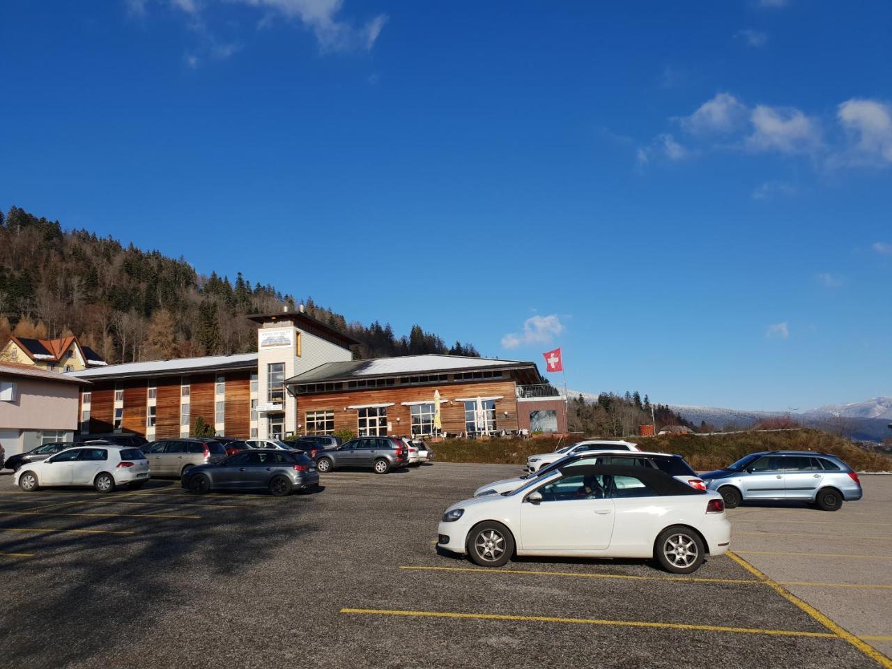 Hotel Du Val Cernier Luaran gambar
